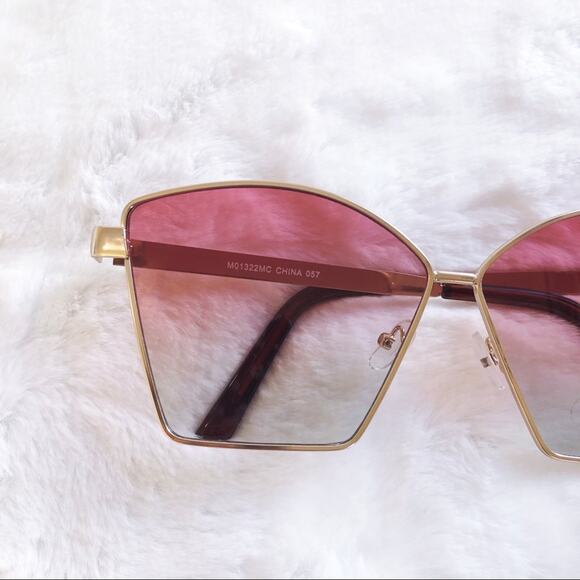 Aubrey Dark Pink Gradient Oversized Sunglasses - Picture 2 of 9